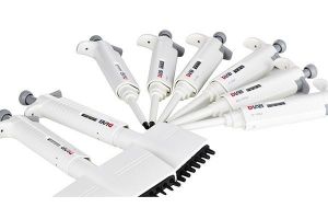 Picture of MicroPette, Single-channel Adjustable Volume, Volume 10-100μl , 7030201008
