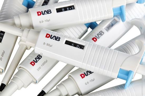 Picture of MicroPette Plus, Single-channel Fixed Volume, Volume 50μl, 7030302022